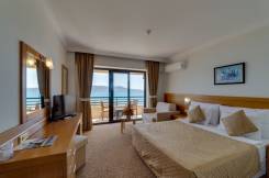 THE HOLIDAY RESORT HOTEL Rooms